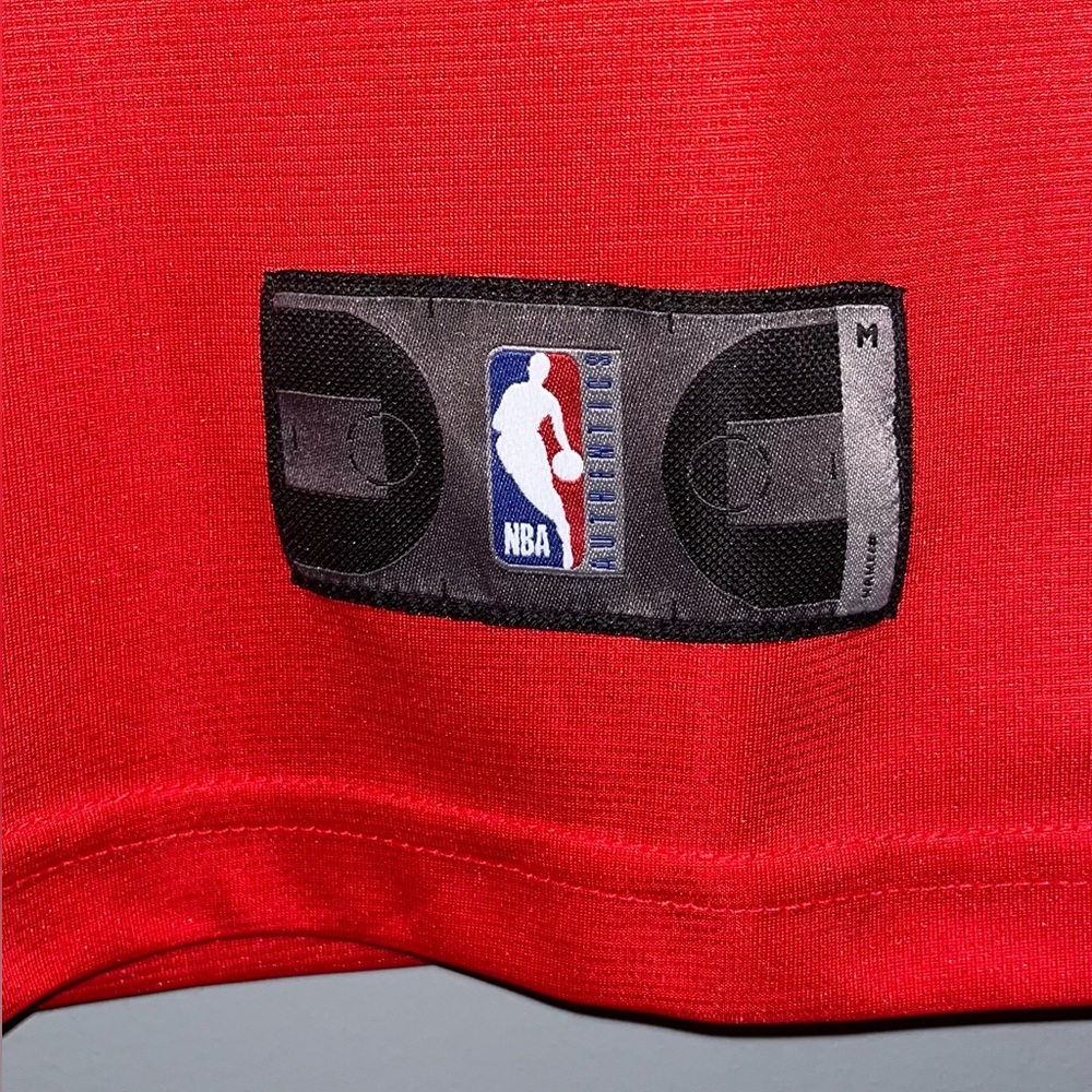 Pascal Siakam Men’s Medium Red Toronto Raptors NBA Basketball Jersey NBA CHAMPS - Picture 10 of 11